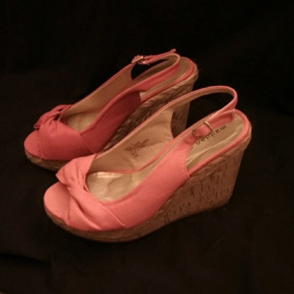 Madden girl coral wedges size 7 1/2